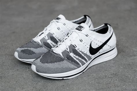 nike flyknit trainer schwarz|nike flyknit clearance.